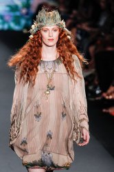 DÉFILÉS Anna Sui