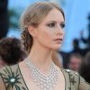 Attaches et tresses L’attache tressée de Poppy Delevingne